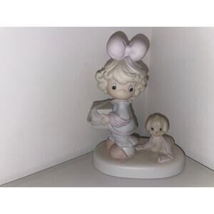 Precious Moments Figurine 527580 "Tied Up For The Holidays" 1993 6" Enesco